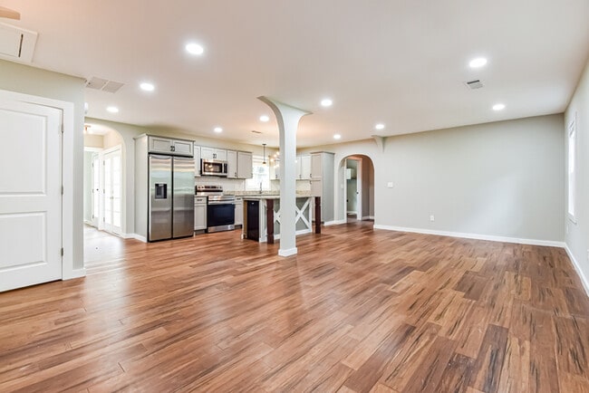 Photo - 2531 Brentwood Rd