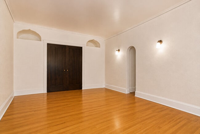 Photo - 3041 W George St Unit 3S