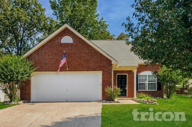 Photo - 1689 Eagle Trace Dr