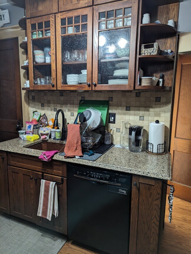 465 Hoboken Rd Rental House Rental in Carlstadt, NJ