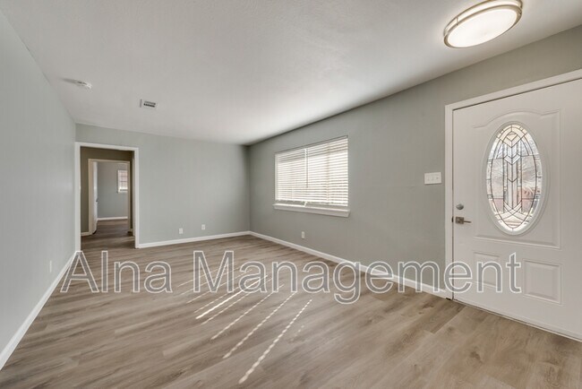 Photo - 345 James Ln