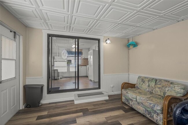 Photo - 303 Marlette Dr