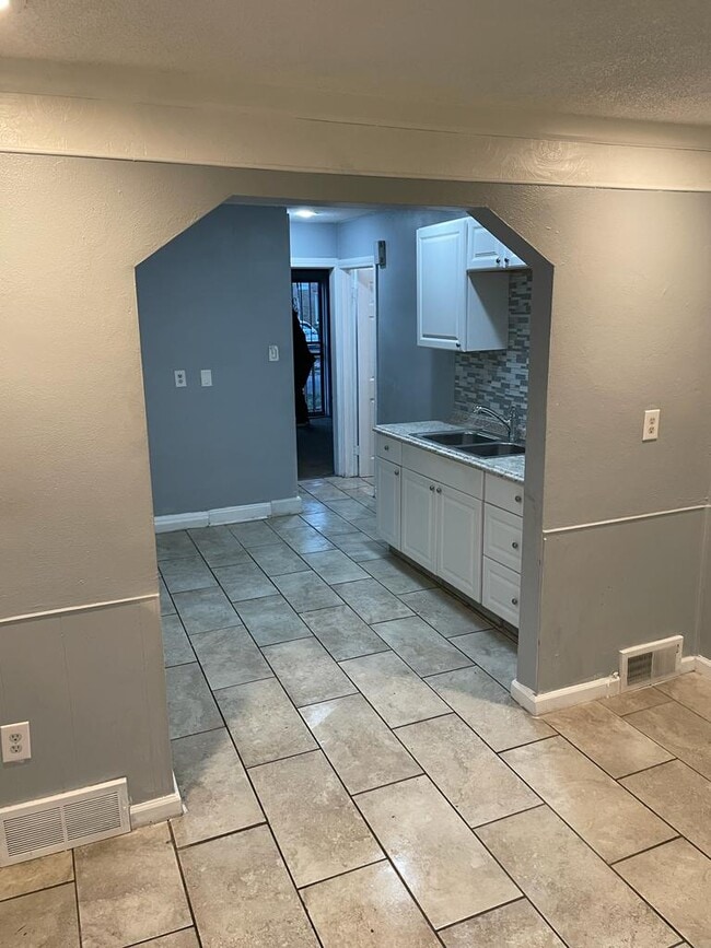 Photo - 19986 Gallagher St