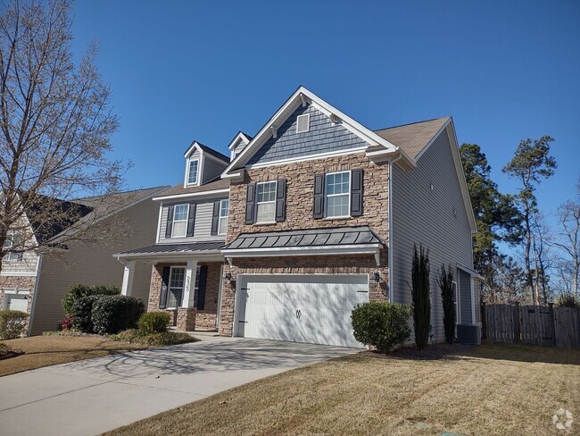 Building Photo - Amazing Four Bedroom Home with GREAT Commu...