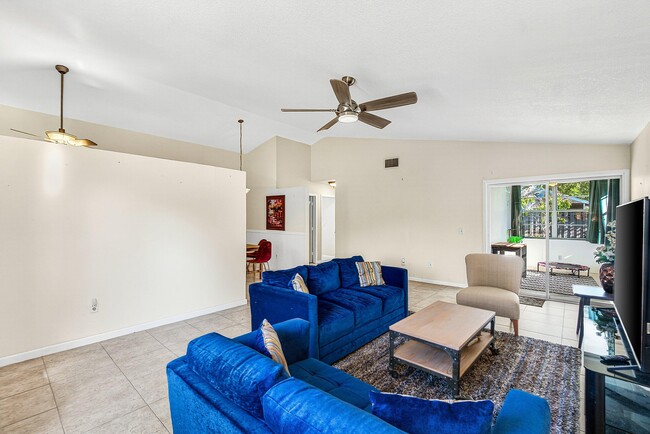 Photo - 7883 Blackwood Ln