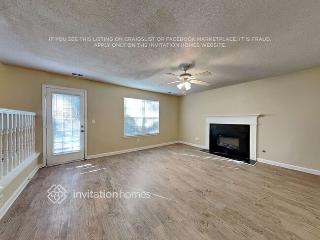 Photo - 335 Carrie Dr