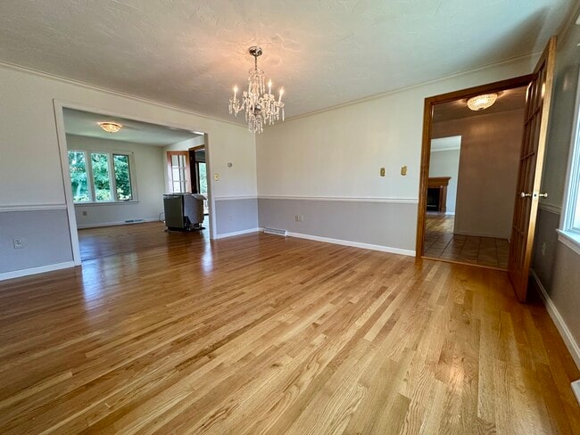 Photo - 215 Main St Apartment