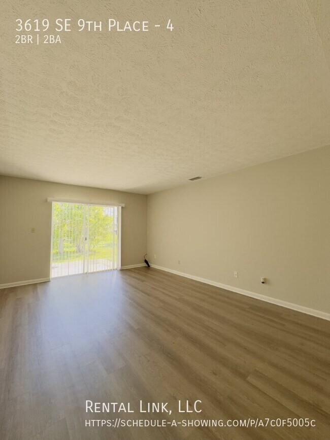 Photo - 3619 SE 9th Pl Unit 4