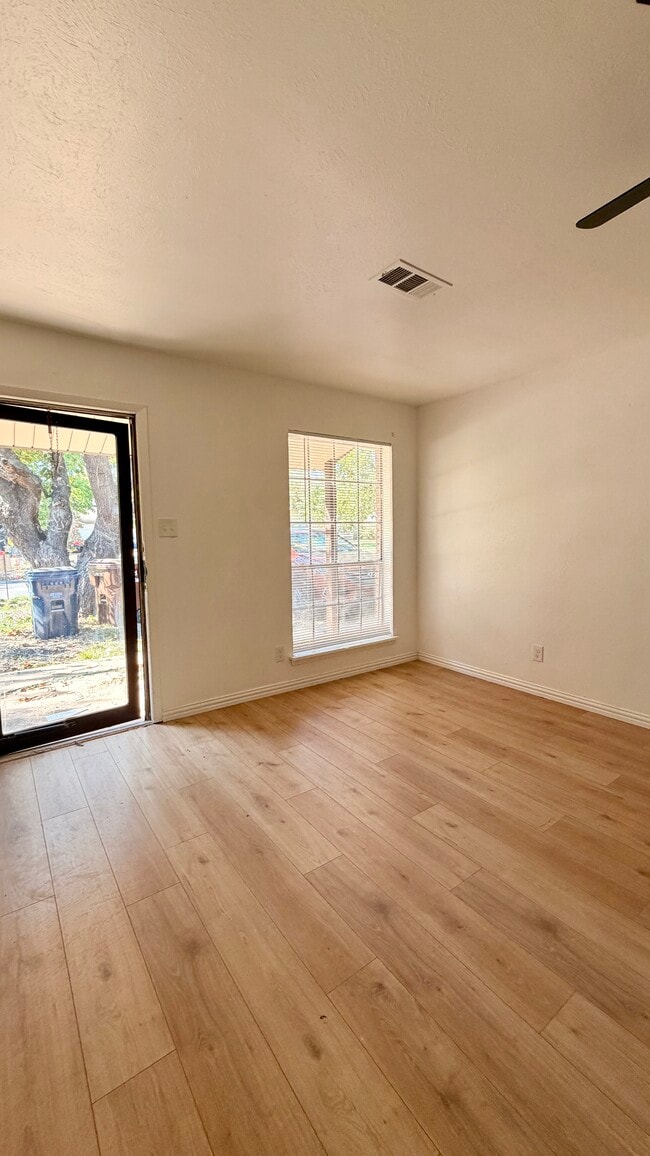 Photo - 3416 Sunnydale Ln