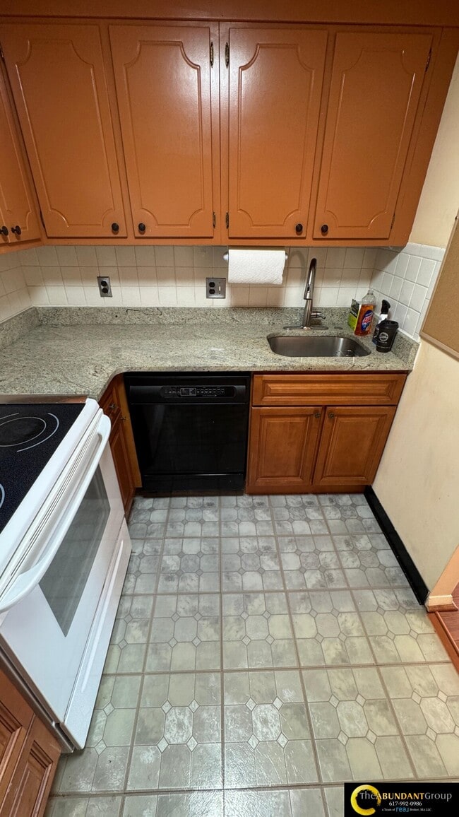 Photo - 287 Harvard St Unit 71