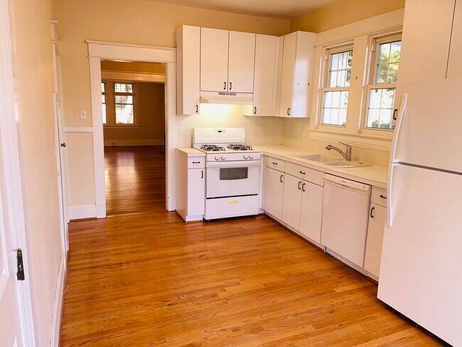 Photo - 307 Perry St