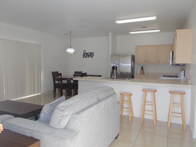 Photo - Beautifully Maintained Fully Furnished Hom... Unit 2312