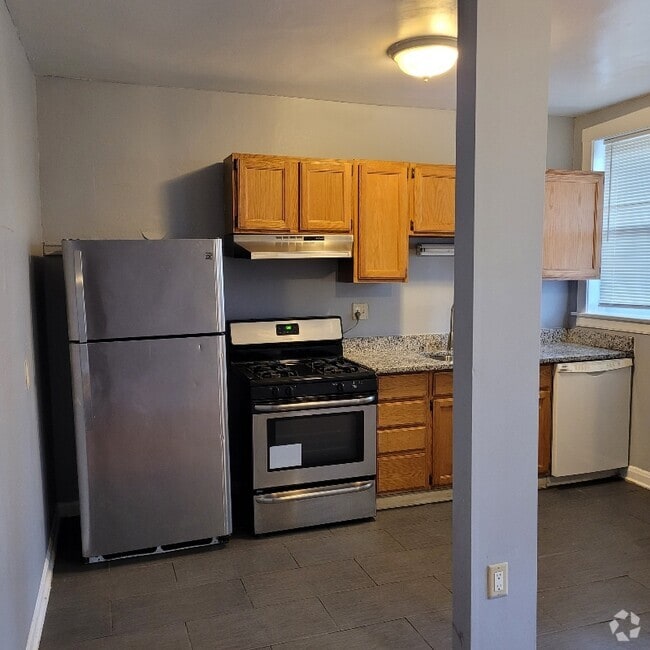 Building Photo - 6621 S Greenwood Ave Rental