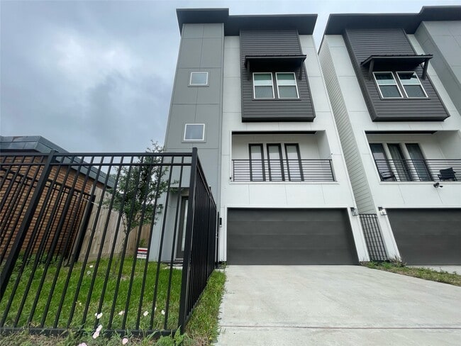 Building Photo - 3006 Holman St Rental