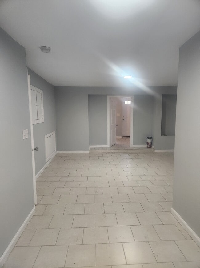 Photo - 742 Shepherd Ave Unit C