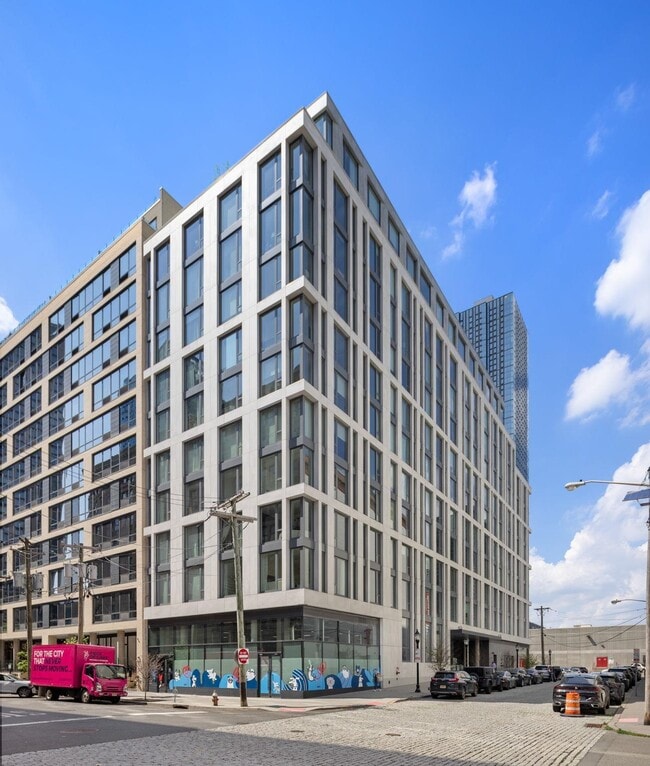Building Photo - 144 1st St Unit 2C