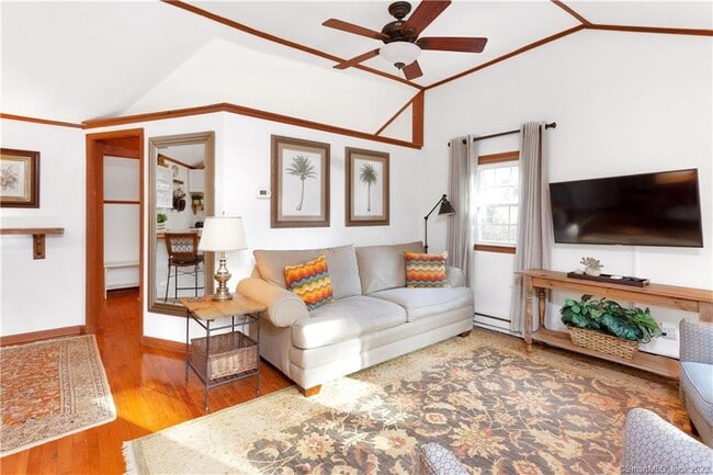 Photo - 1 Ridgewood Ln