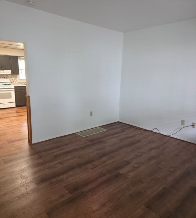 Photo - 74 Schuler St