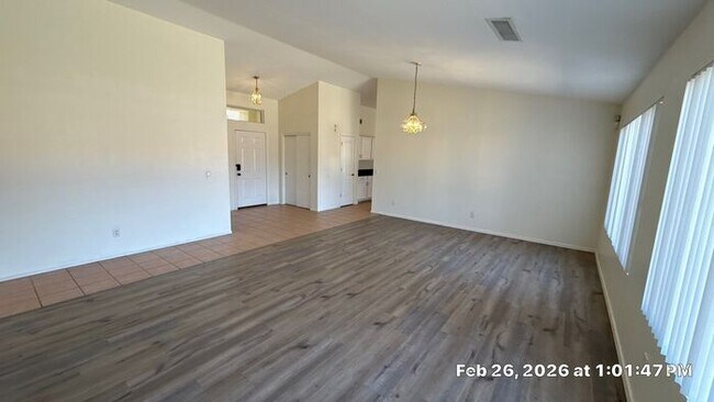 Photo - 1910 E Vineyard Rd