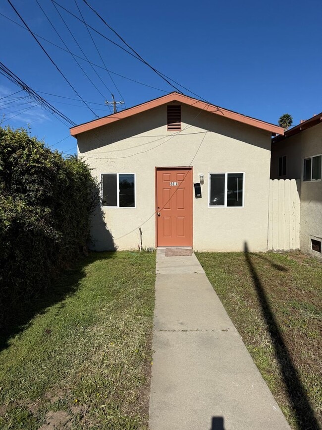 Building Photo - 311 S Curryer St