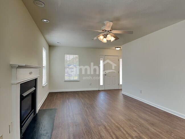 Photo - 4389 Creekview Ct