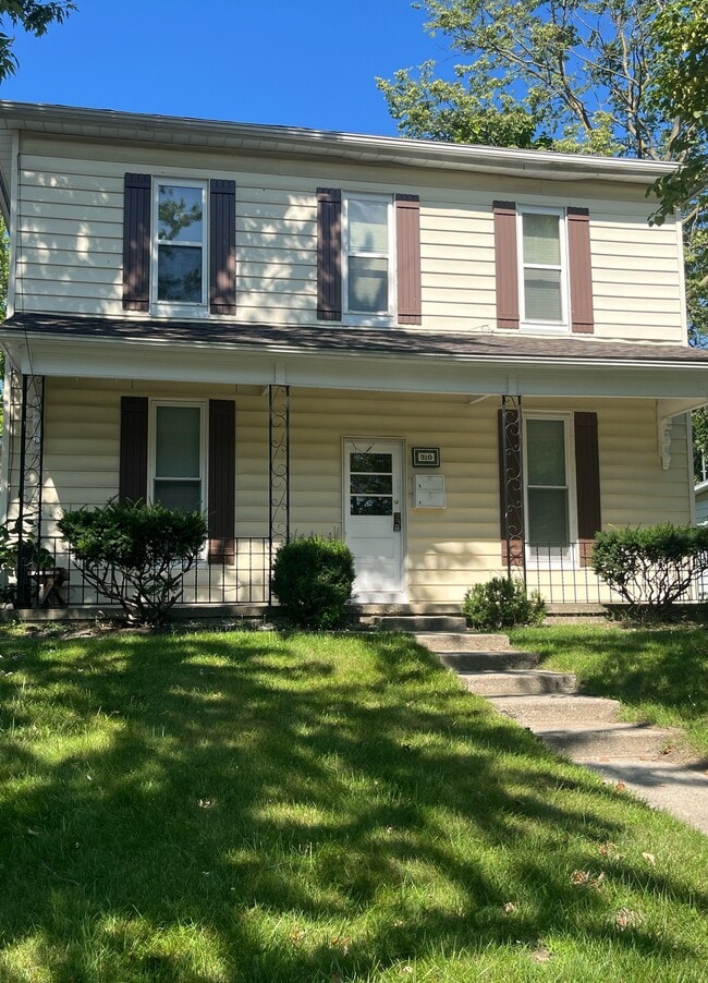 Building Photo - 310 S Washington St Unit A