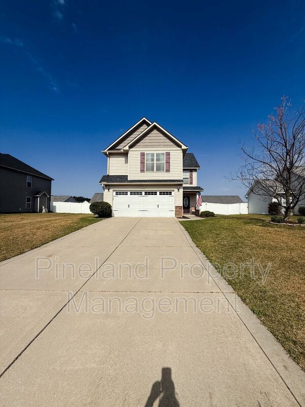 Building Photo - 246 Stockbridge Dr