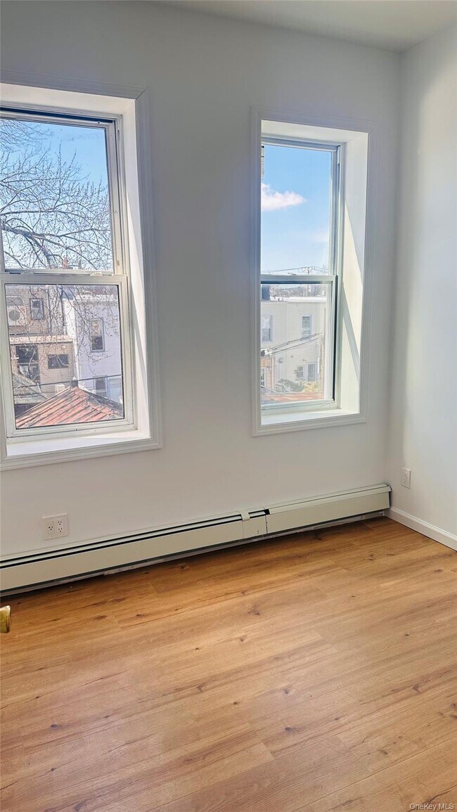 Photo - 348 Eldert Ln