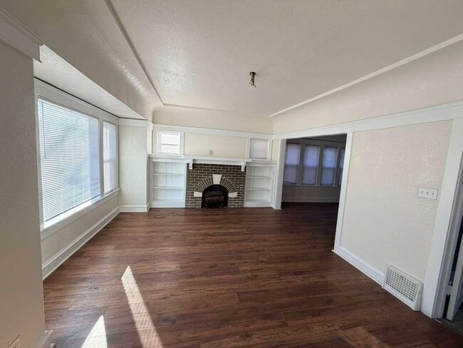 Building Photo - 2217 N 15th St