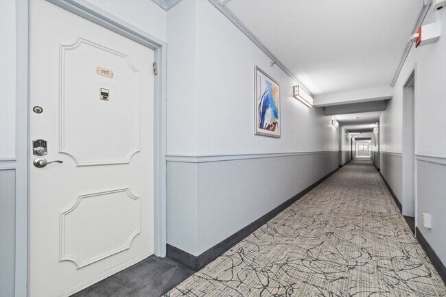 Photo - 250 Hammond Pond Pkwy Unit 707S