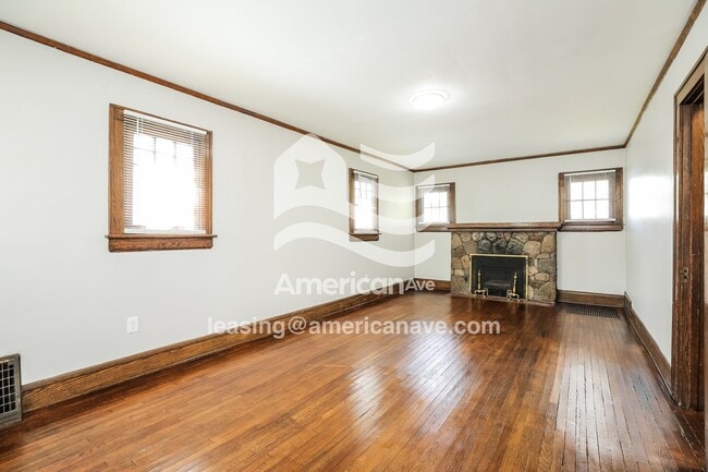 Photo - 991 Stadelman Ave