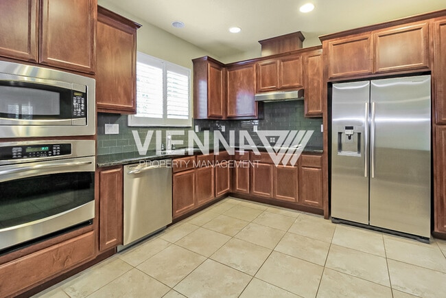 Photo - 7933 Collins Isle Ln