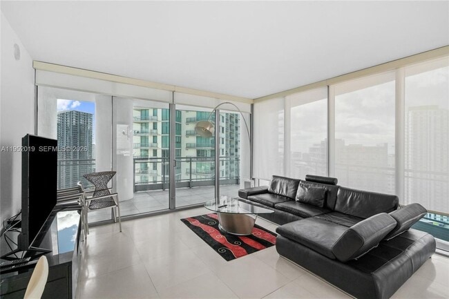 Photo - 90 SW 3rd St Unit 3609
