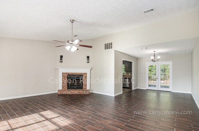 Photo - Beautiful 3b Room!Move in ready!