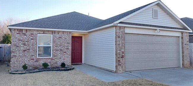 Building Photo - 11604 NW 95th St