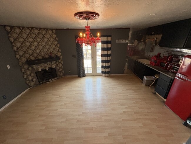 Photo - 147 Lakeview Dr