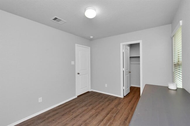 Photo - 21506 Hartford Hollow Ln