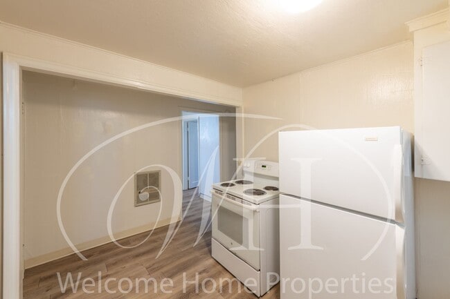 228 SE 6th St Unit 228 SE 6th B