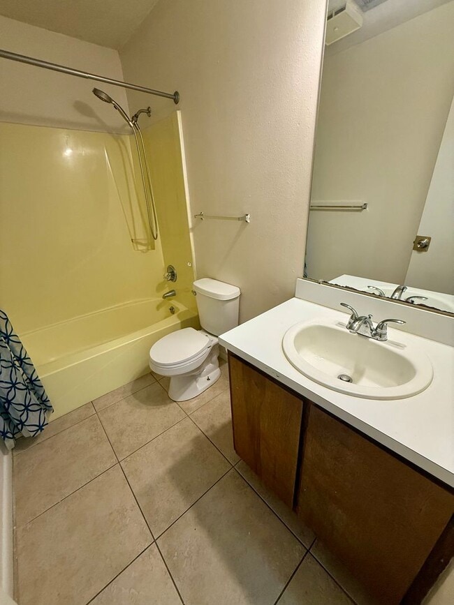 Photo - 153 Scottwood Dr SE