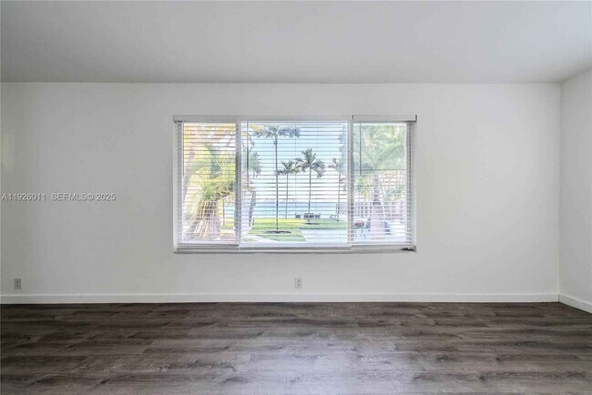 Photo - 1750 S Treasure Dr Unidad 1