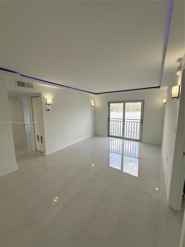 West Okeechobee Road, Hialeah, FL 33016 - 3 BR 2 BA condo