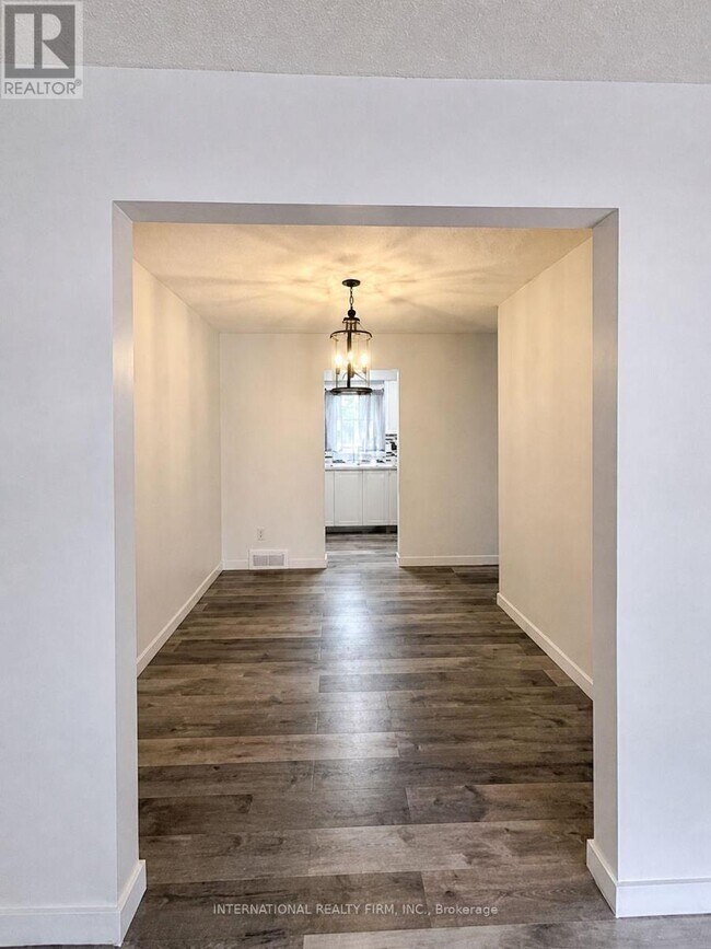 Photo - 8 - 470 SECOND STREET