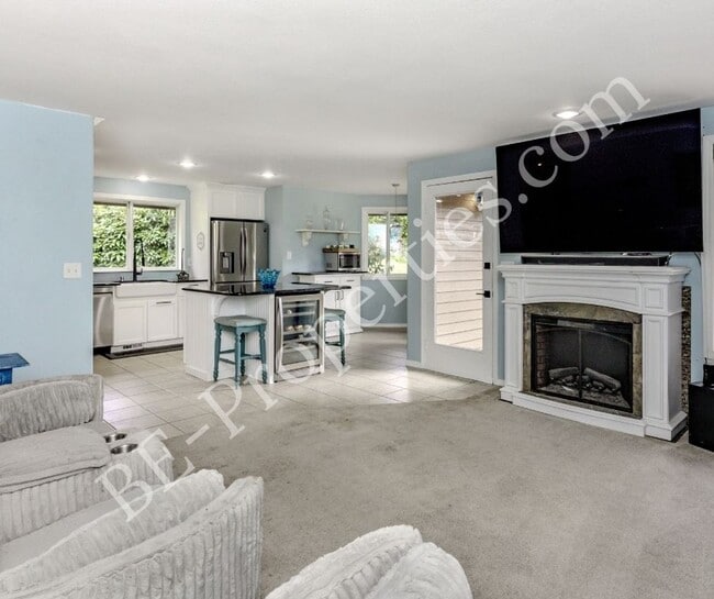 Photo - 1719 126th Ave E