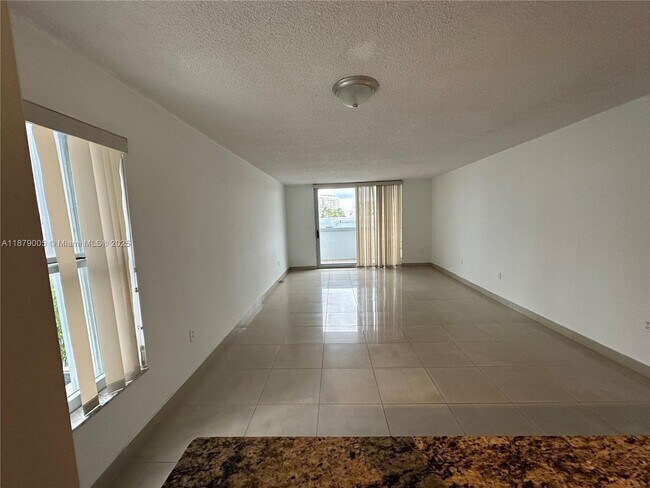 Photo - 7118 Bonita Dr Unit 305
