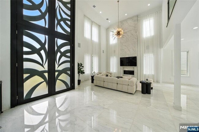 Photo - 44 Floral Terrace