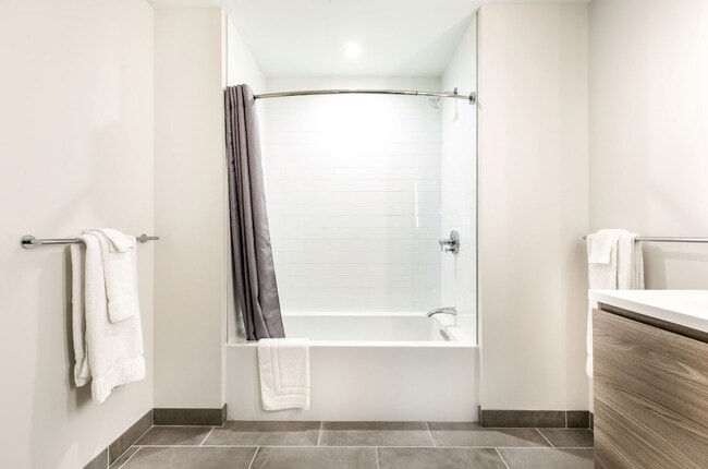 Photo - 131 Seaport Blvd Unidad SI FL10-ID1039241P