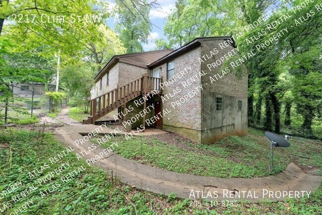 Photo - 2217 Clift St NW