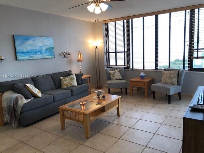 Photo - 3505 S Ocean Dr Unit 1115