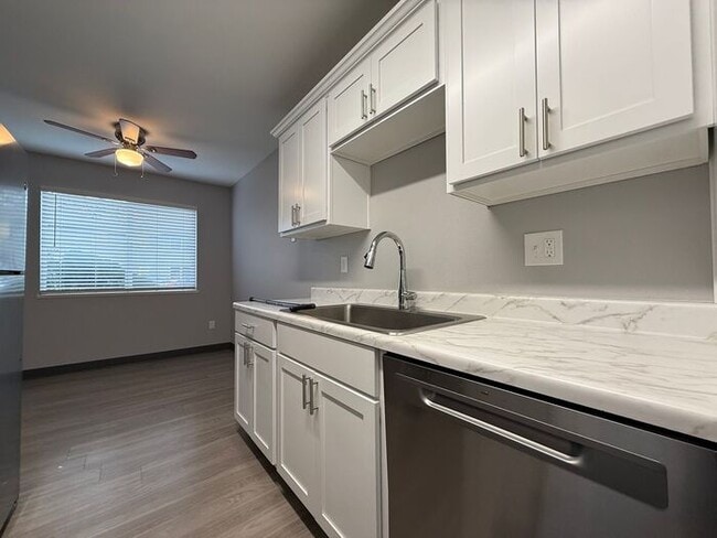 Photo - Spring Into Your New Apartment! - Get 1st Month Rent Free