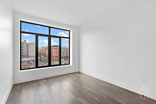 Photo - 10 Malcolm X Blvd Unit 4D